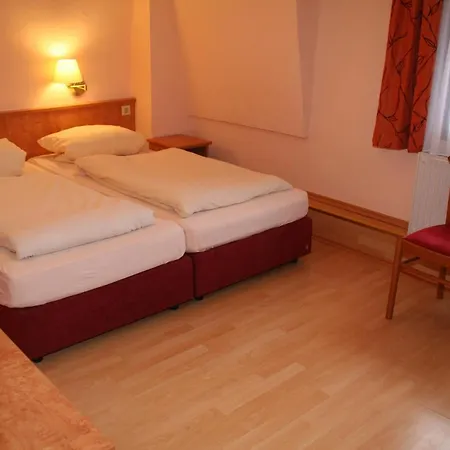 Schonsitz Guest house 2*