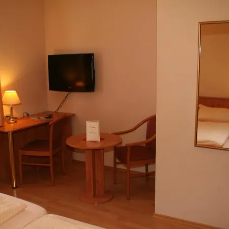 Schonsitz Guest house 2*