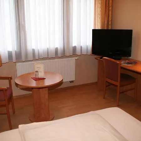 Schonsitz Pensión 2*